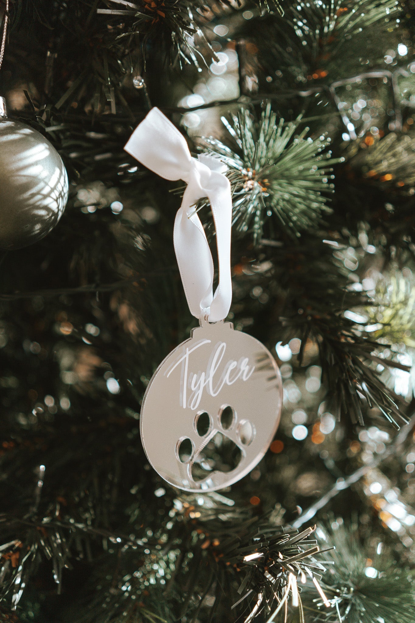 Personalised Paw Print Bauble Ornament | Round - Maree Ann Co